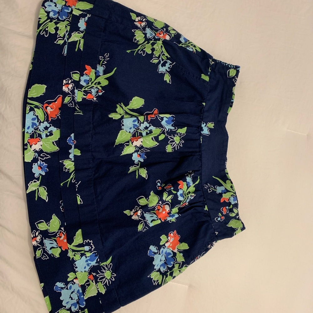 Super cute floral skirt